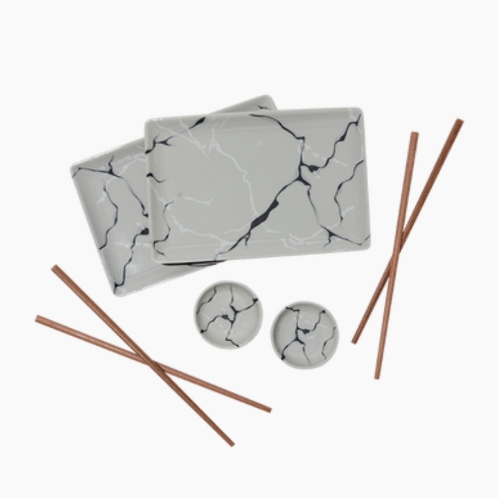 Short Stories Sushi Serving Set